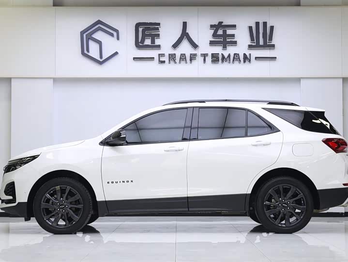 Фото 4 - Chevrolet Equinox