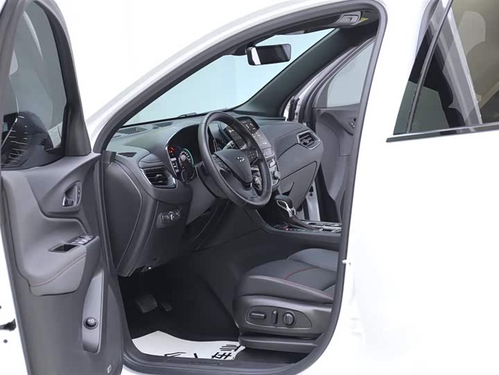 Фото 5 - Chevrolet Equinox