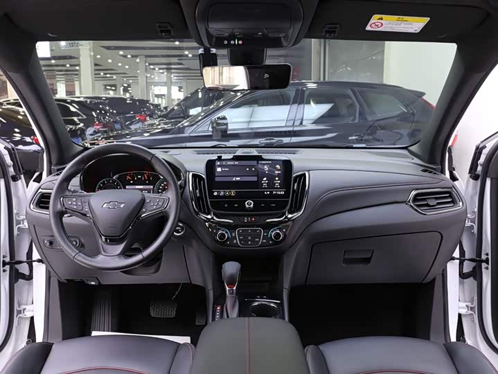 Фото 9 - Chevrolet Equinox
