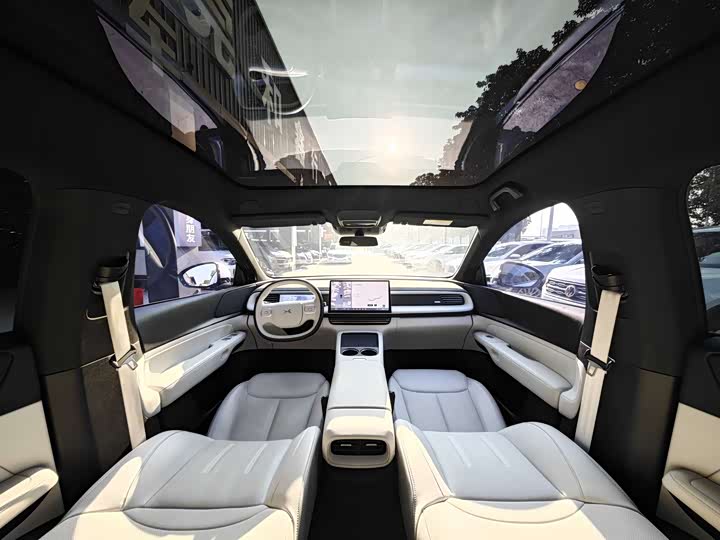 Фото 7 - XPeng G6