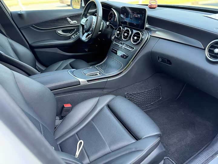 Фото 4 - Mercedes-Benz C-Class