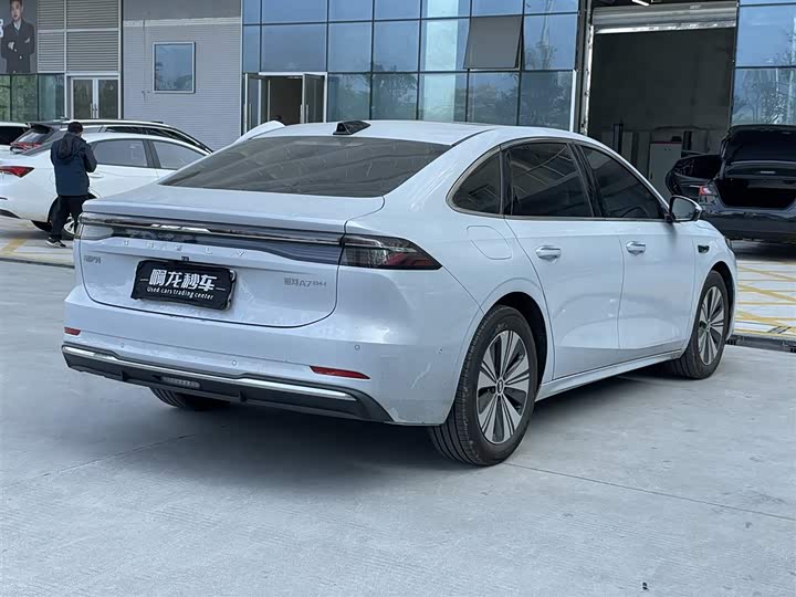 Фото 8 - Geely Galaxy A7