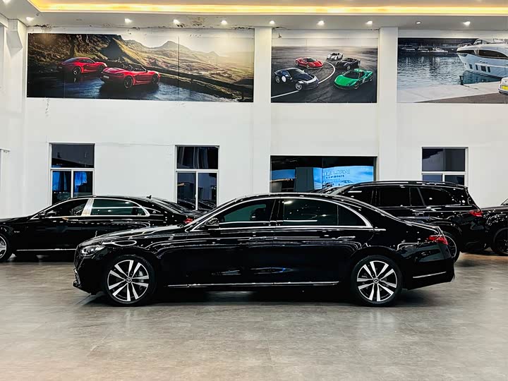 Фото 3 - Mercedes-Benz S-Class