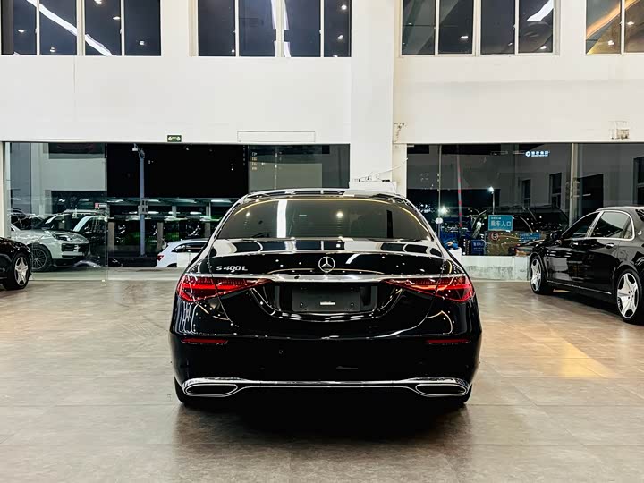 Фото 5 - Mercedes-Benz S-Class