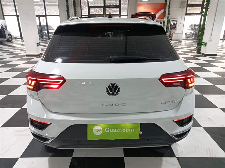 Фото 6 - Volkswagen T-Roc