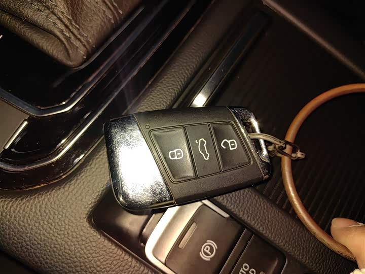 Фото 9 - Volkswagen Magotan GTE Hybrid