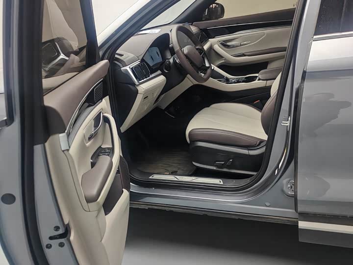 Фото 3 - BYD Song Plus Hybrid/EV