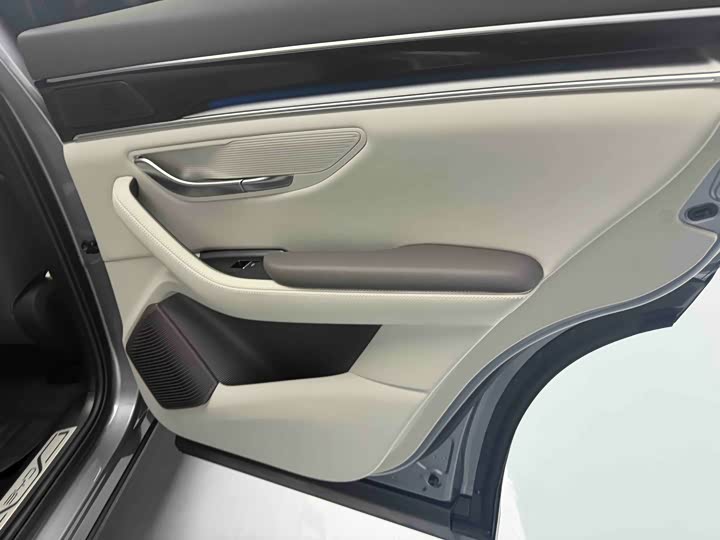 Фото 8 - BYD Song Plus Hybrid/EV