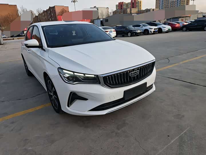 Фото 7 - Geely Emgrand