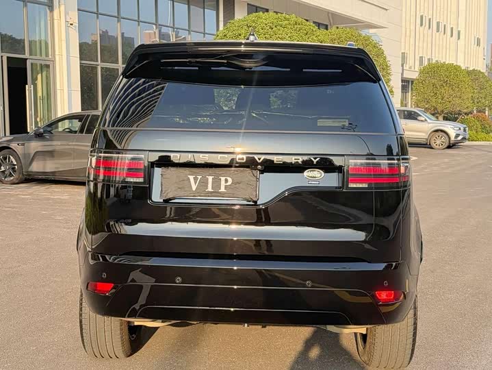 Фото 9 - Land Rover Discovery