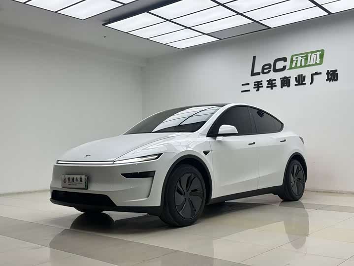 Photo 1 - Tesla Model Y
