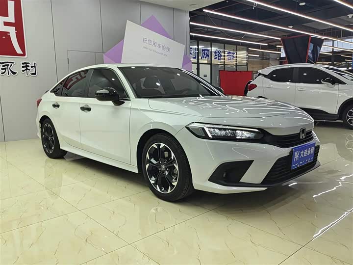 Фото 3 - Honda Civic