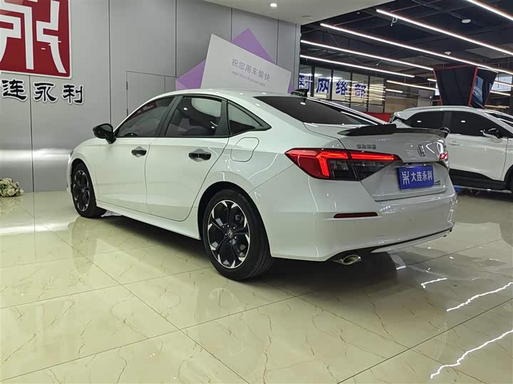 Фото 4 - Honda Civic