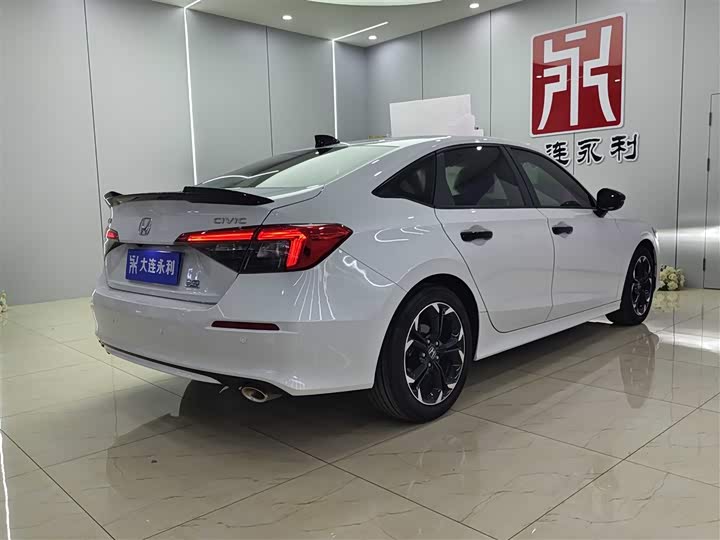 Фото 6 - Honda Civic