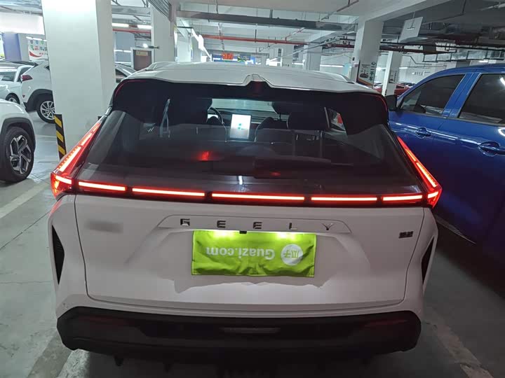 Фото 6 - Geely Atlas