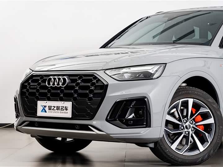 Фото 3 - Audi Q5L