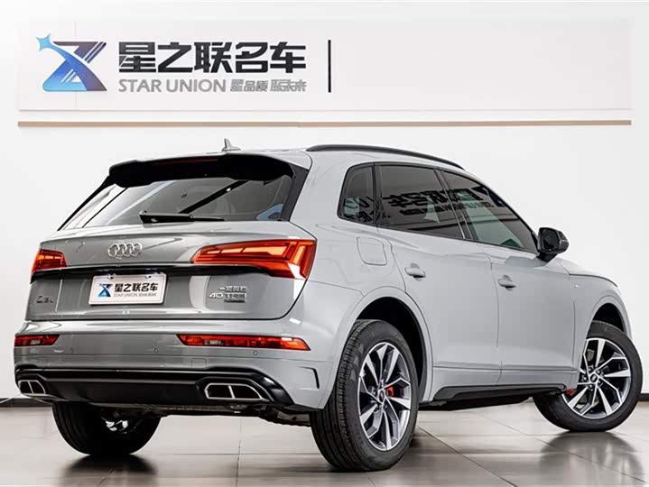 Фото 7 - Audi Q5L