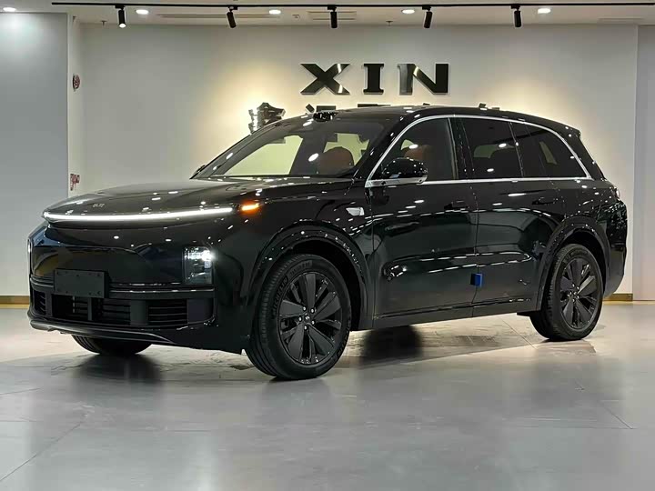 Фото 1 - LiXiang L8