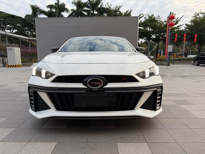 Фото 2 - GAC Trumpchi Empow R
