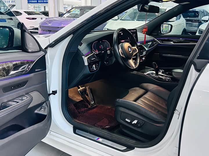 Фото 7 - BMW 6 Series GT