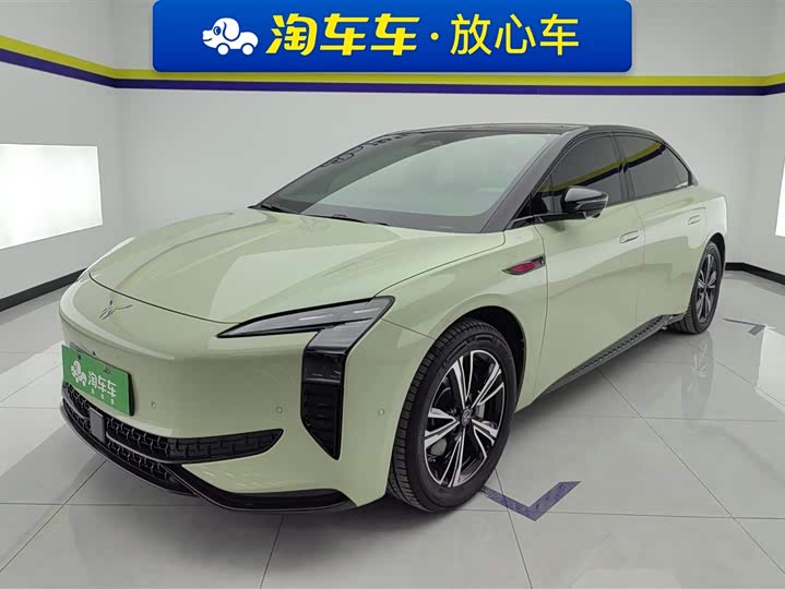 Фото 1 - Hongqi EH7