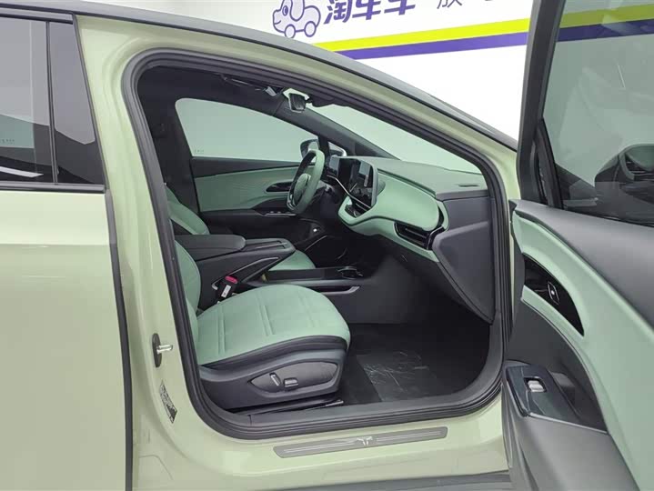 Фото 8 - Hongqi EH7