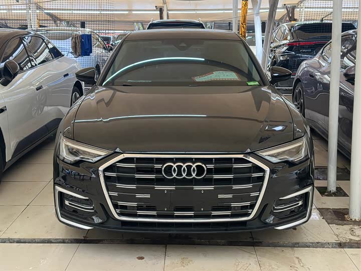 Фото 2 - Audi A6L