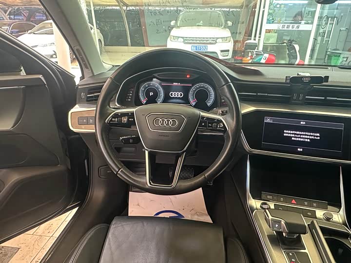Фото 8 - Audi A6L