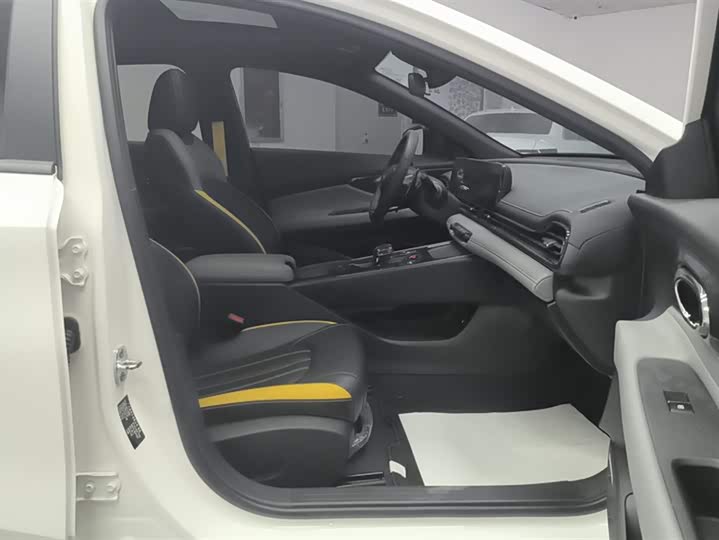 Фото 8 - GAC Trumpchi Empow R