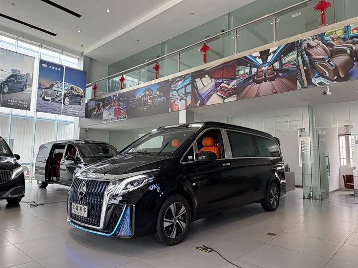 Фото 1 - Mercedes-Benz Vito