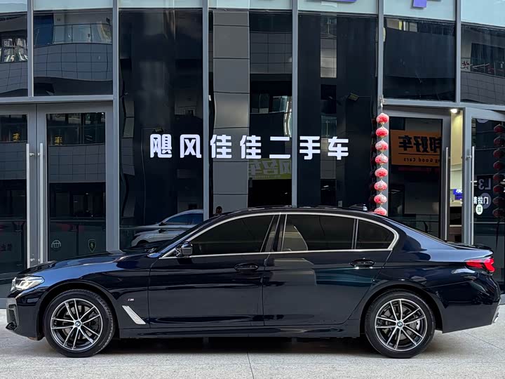 Фото 3 - BMW 5 Series