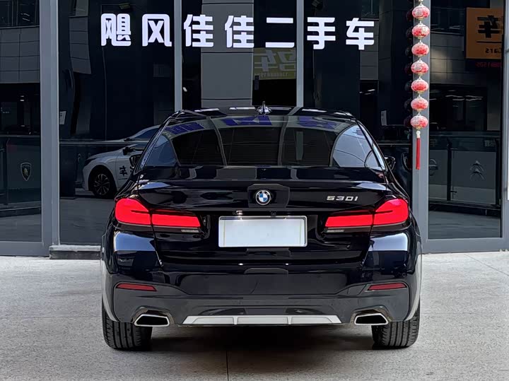 Фото 8 - BMW 5 Series