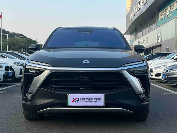 Фото 2 - Nio ES8