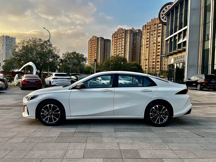 Фото 3 - GAC Trumpchi Empow R
