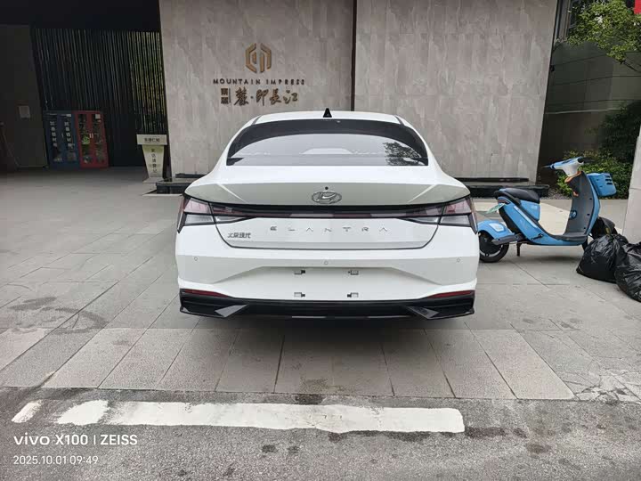 Фото 8 - Hyundai Elantra N line