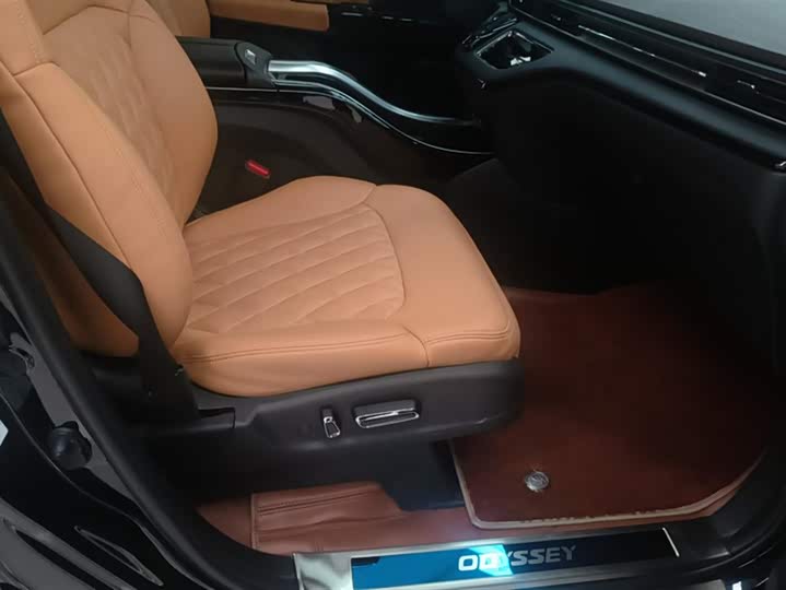 Фото 8 - Honda Odyssey