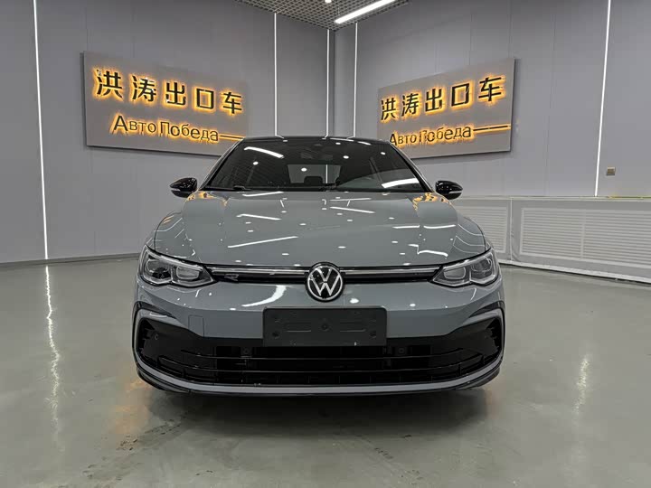 Фото 3 - Volkswagen Golf