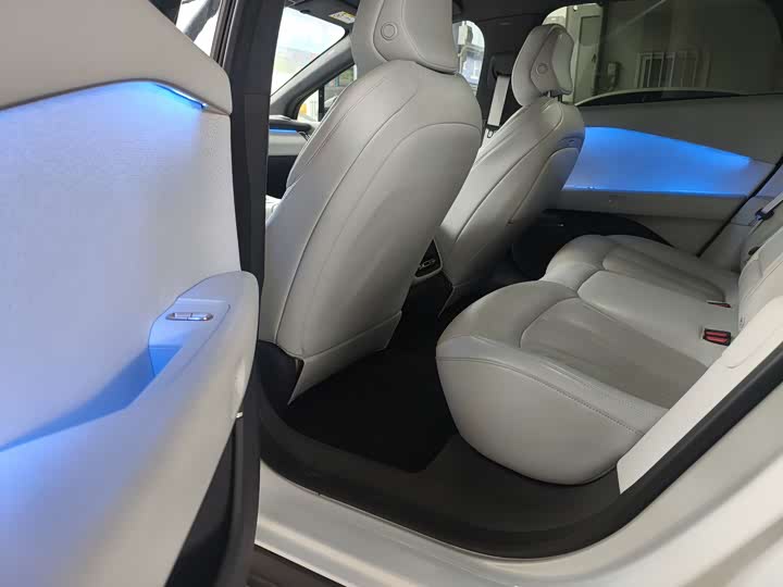 Фото 2 - XPeng F57