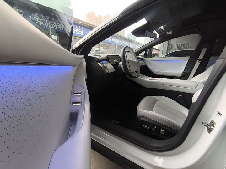 Фото 5 - XPeng F57