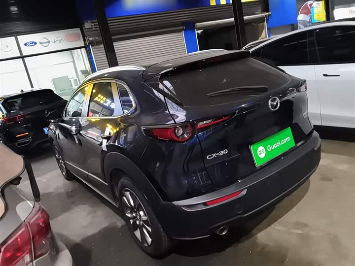 Фото 5 - Mazda CX-30