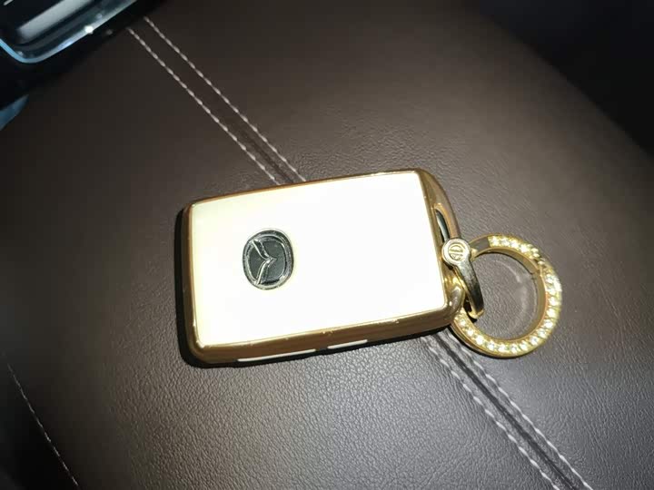 Фото 9 - Mazda CX-30