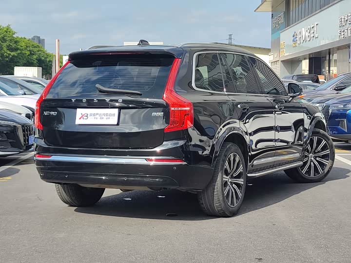 Фото 6 - Volvo XC90