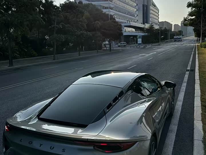 Фото 5 - Lotus Emira