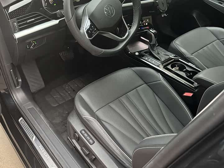 Фото 4 - Volkswagen Passat