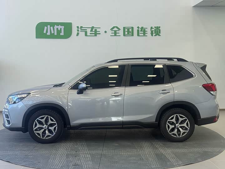 Фото 2 - Subaru Forester