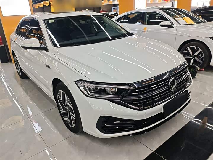 Фото 4 - Volkswagen Sagitar L