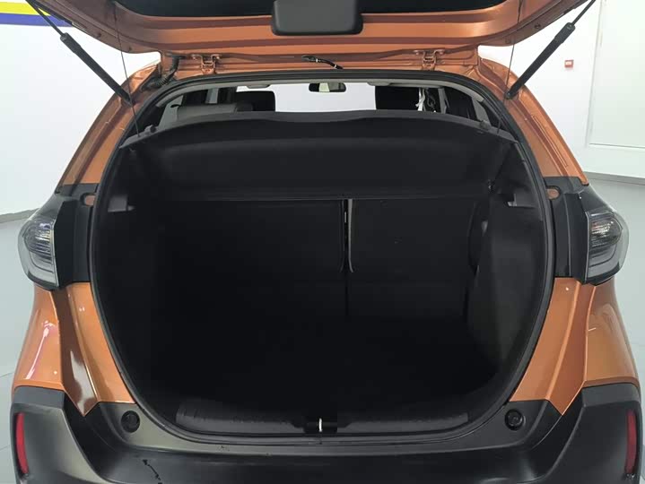 Фото 4 - Honda Life