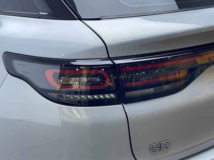 Фото 8 - Leapmotor C11