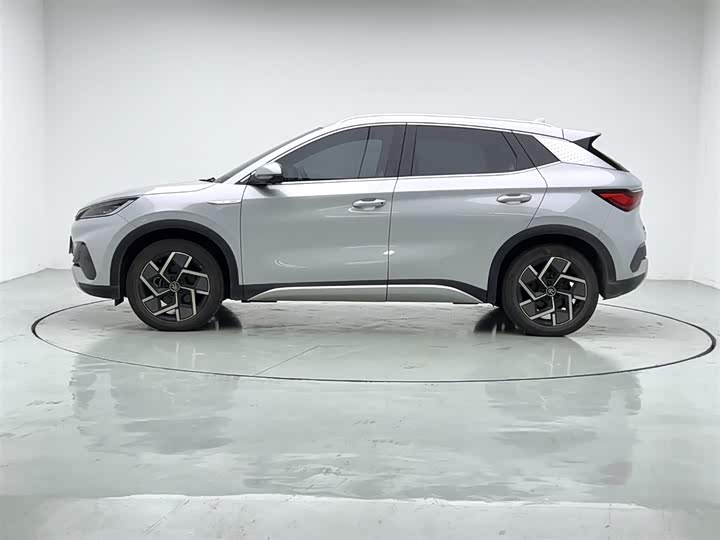 Фото 7 - BYD Yuan Plus