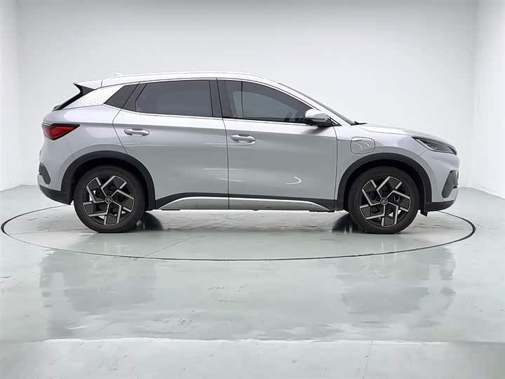 Фото 8 - BYD Yuan Plus